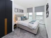 Flat to rent in Southwark Bridge Road, Borough SE1