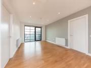 Flat to rent in Southway, Wembley HA9