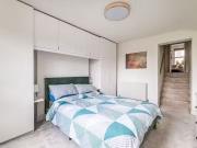 Flat to rent in St. John's Hill, London SW11