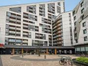 Flat to rent in St. Marks Square, Bromley BR2