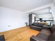 Flat to rent in Townhouse, The Broadway, Ealing, Acton,...