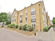 Flat to rent in Twickenham Road, Holme Court TW7