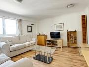 Flat to rent in Vauxhall Bridge Road, Victoria SW1V
