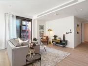 Flat to rent in Viaduct Gardens, London SW11