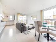 Flat to rent in Vintry Court, 18 Porlock Street, London SE1