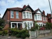 Flat to rent in Vivian Avenue, Hendon NW4
