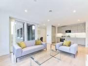 Flat to rent in Walworth Road, Elephant & Castle, London...