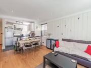 Flat to rent in Wandsworth Bridge Road, London SW6