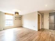 Flat to rent in Wandsworth Road, London SW8