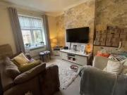 Flat to rent in Watford Way, London NW7