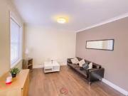 Flat to rent in Westbourne Crescent, Lancaster Gate,...