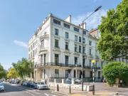 Flat to rent in Westbourne Terrace, Bayswater, London W2