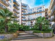 Flat to rent in Wick Lane, London E3