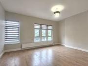 Flat to rent in Wightman Road, Hornsey N8