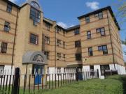 Flat to rent in Windsock Close, London SE16