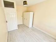 Flat to rent in Wood End Green Road, Hayes UB3