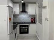 Flat to rent in Woodford Avenue, Ilford, Esinteraction IG2