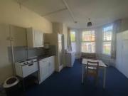 Flat to rent in Woodland Rise, London, N10 Ref 235931