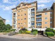 Flat to rent in Wyatt Drive, Barnes SW13