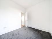 Flat to rent London Road, Rochester, ME2