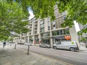 Flat to rent Millharbour, London, E14