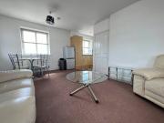 Flat to rent on