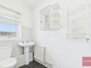 Flat to rent on