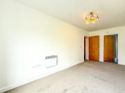 Flat to rent on