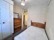 Flat to rent on