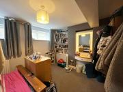 Flat to rent on