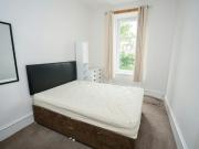 Flat to rent on Flat to rent on