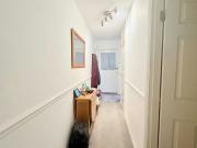 Flat to rent on