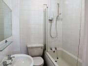 Flat to rent on