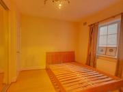 Flat to rent on