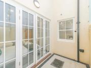 Flat to rent on