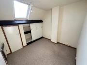 Flat to rent on
