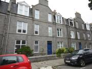 Flat to rent on