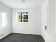 Flat to rent on Flat to rent on