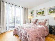 Fleet Square, Bloomsbury, WC1X