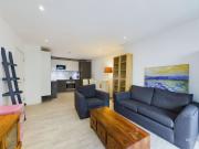 Fleet Street, Brighton BN1, 2 bed flat to rent, £2,200...