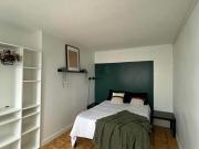 Flex private room in 88 Bloor Unit 2303