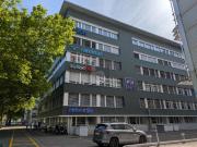 FLEXIBEL MIT EMPFANG, TERRASSE UND WARENLIFT