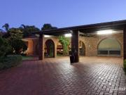 Flexible Family Living in a Peaceful Cul de Sac