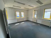 Flexible Open Space Bürofläche mit Lager in der...
