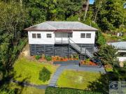 FLOOD FREE HOME IMMACULATELY PRESENTED