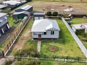 Flood Free Low Set Queenslander in Bundaberg North! Flood Free Low Set Queenslander in Bundaberg North!