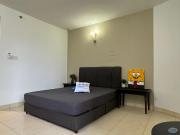 Floor ceiling windows cozy privateroom & privatebathroom...