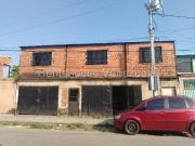 Flor Amarillo Casa comercial en venta Ubicada en...