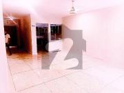 Florida Apartments 3 Bedrooms With One Car Parking...