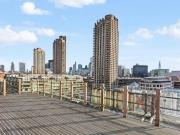 Florin Court, London, 1 Bedroom Flat